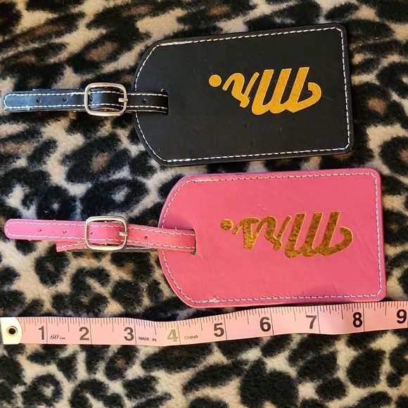 MR & MRS LUGGAGE TAGS - Picture 2 of 10